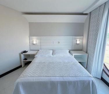 Meaipe Hotel | Discover Violeta Meaípe Hotel with Oceanfront Dining & Views