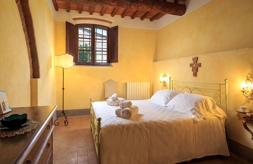 Barberino Tavarnelle Apartment | Violets apartment - Farm Chianti Classico