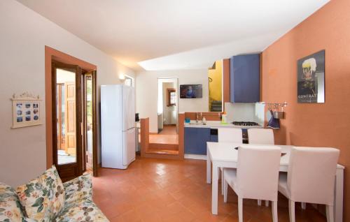 Crabbia House | Violina Casa Vacanze: Oceanfront Retreat with Private Beach