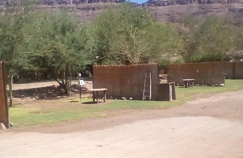 Vioolsdrif Cabin | Vioolsdrift Lodge: Enjoy Pet-Friendly Comfort and Amenities