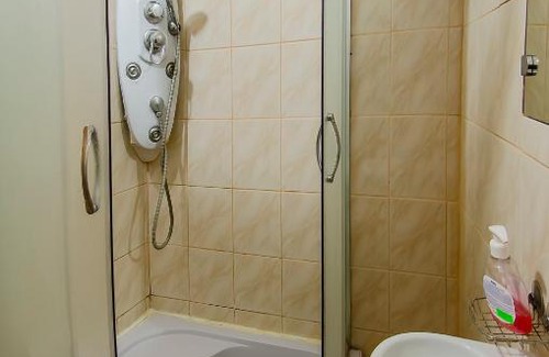 Solomjanskyj Apartment | Modern Apartment on 14 Vidradnyi Avenue with Kitchen Access