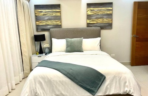 La Julia Apartment | Experience VIP Deluxe with Pool and Stunning Ocean Views