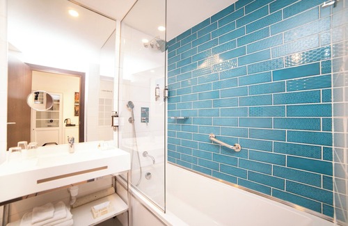 Sao Sebastiao da Pedreira Hotel | Experience Comfort at VIP Executive Picoas Hotel, 4-Star Stay