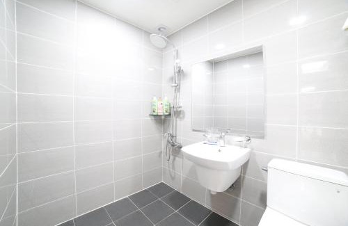 Mokpo Hotel | Quality Stay at VIP Hotel Mokpo with Breakfast & Kitchen