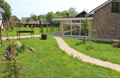 Bol'Sheelginskoe House | Discover Vip House: Family-Friendly Retreat with Pool Access