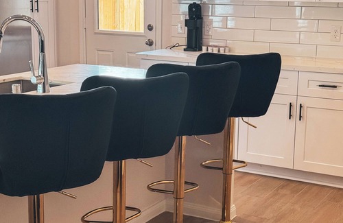 Cypress House | VIP Lounge- Luxe+ Private Sauna