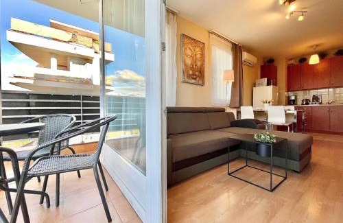 Angyalfold Apartment | VIP Mini Resort: Enjoy Private Parking & Breakfast Delights