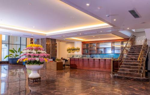 Central Mui Ne Beach Hotel | Relax at Vipol Mui Ne Hotel & Spa with Oceanfront Views