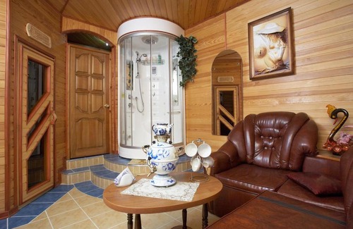 Suponevo Hotel | Cozy Stay at Virazh Hotel: Pet Friendly with Hot Tub