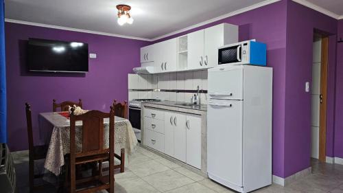 Macrozona Meseta Cerro Calafate Apartment | Eco-Friendly Retreat at Virgin Of The Rock with Hot Tub