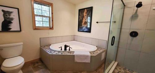 Glendale House | Family-Friendly Virgin River Retreat near Zion & Bryce