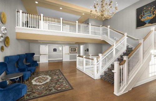 Glen Allen Hotel | Discover Virginia Crossings Hotel: Pet-Friendly & Welcoming