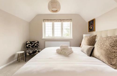 Runnymede House | Family-Friendly Virginia Water Getaway with Top Ratings