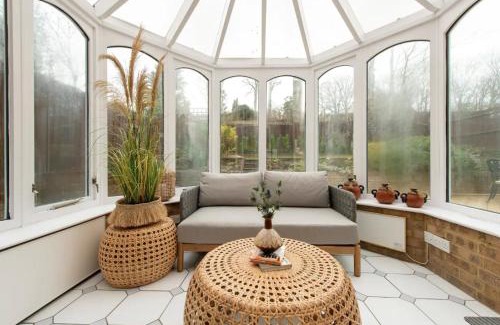 Runnymede House | Family-Friendly Virginia Water Getaway with Top Ratings