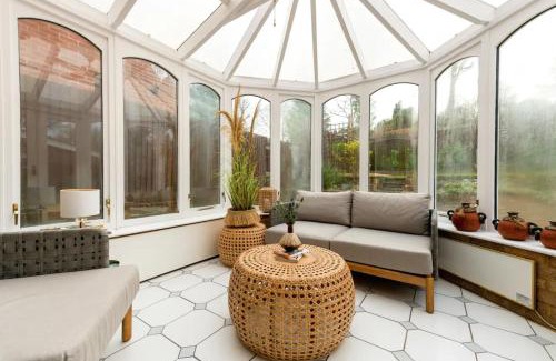 Runnymede House | Family-Friendly Virginia Water Getaway with Top Ratings