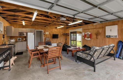 Karkari Peninsula House | Family-Friendly Stay at Virtue Haven - Whatuwhiwhi Retreat