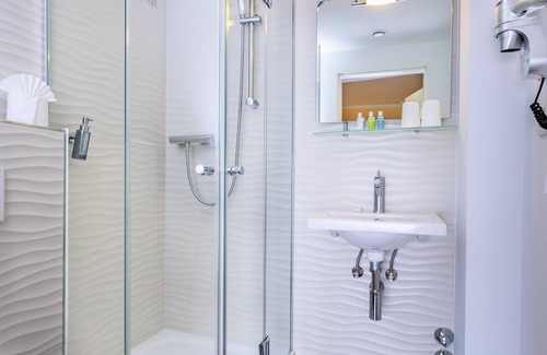 Insel Hotel | Discover Comfort at Vis à Vis: Spa and Family-Friendly Stay