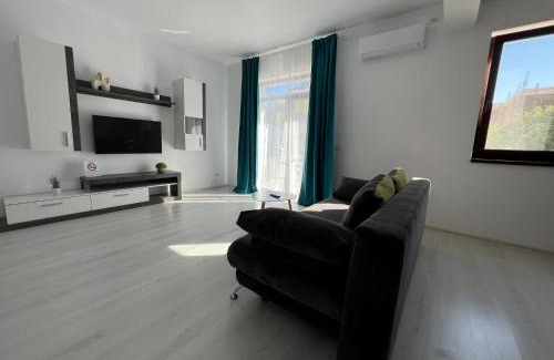 Timisoara Apartment | VISAJ Metropolitan: Family-Friendly Stay with Top Ratings