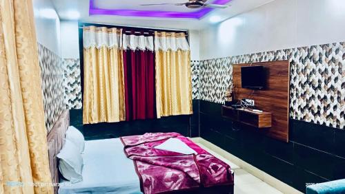 Unnao Hotel | Vishal Palace