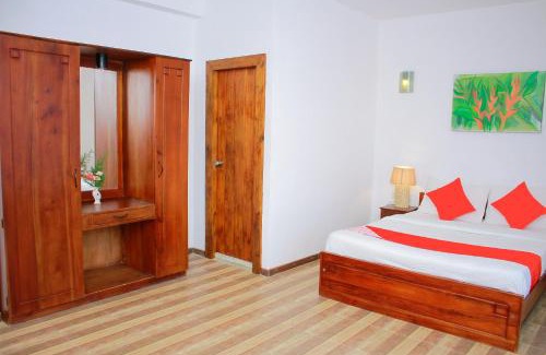 Nuwara Eliya Hotel | Discover Vishmi's Rest: Family-Friendly with Breakfast Included