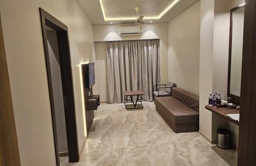Virar Hotel | Comfortable Vishnu Pratibha Executive Rooms for Your Stay