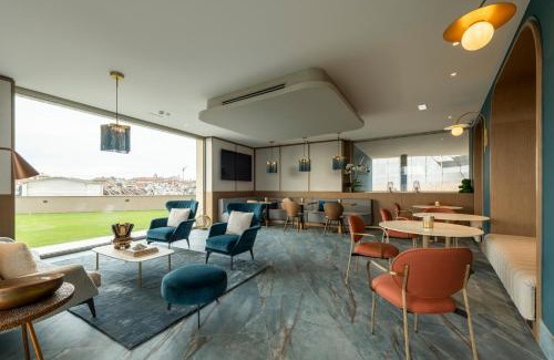 Senigallia Hotel | Discover Visionair Suites: Family-Friendly with Spa & Hot Tub