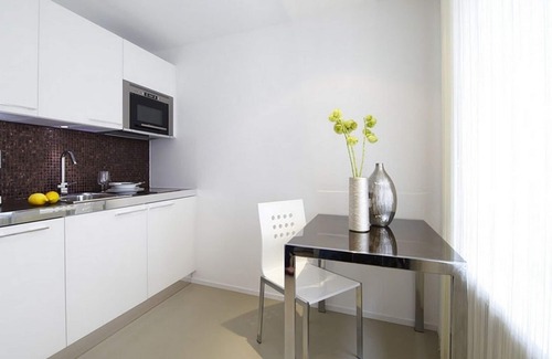 Werd Apartment | Comfortable VISIONAPARTMENTS Zurich with Kitchen & Breakfast