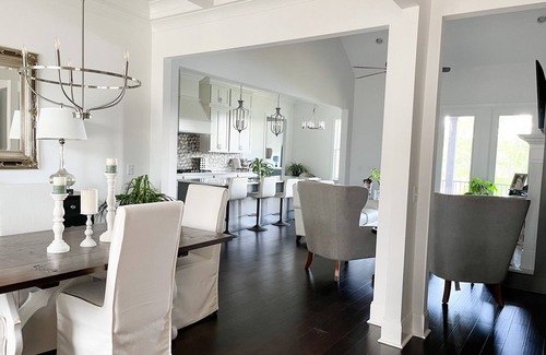 Auburn House | Experience Auburn: Family-Friendly House with Lake Views