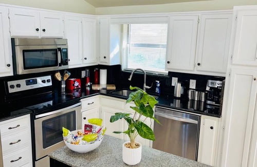 Frisco House | Cozy Downtown Frisco Retreat with Pool and Ocean View