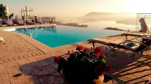 Katouna House | Discover Your Dream Getaway at Our Oceanfront Paradise