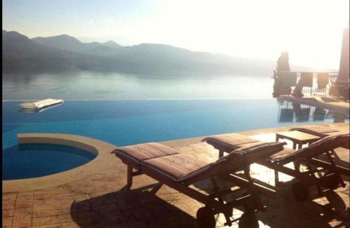 Katouna House | Discover Your Dream Getaway at Our Oceanfront Paradise