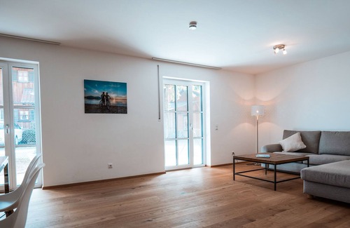 Stephanskirchen Apartment | VISITALPS garden apartment Gutshof am Simssee