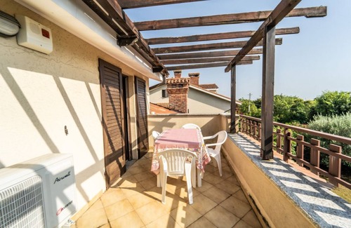 Duino-Aurisina Apartment | Visogliano Apartment with Terrace - Close to the Station
