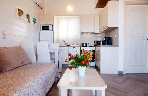 Lefkas Villa | Discover Vissala 4 Minuartia with Pool & Breakfast Options