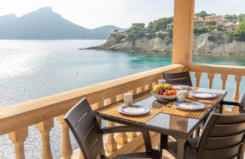 Sant Elm Apartment | Oceanfront Vista Azul 1: Family-Friendly Retreat Awaits