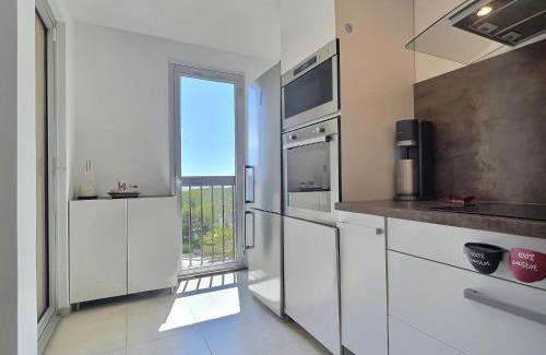 Cassis Apartment | Vista Calanques 6 personnes fibre piscine vu mer