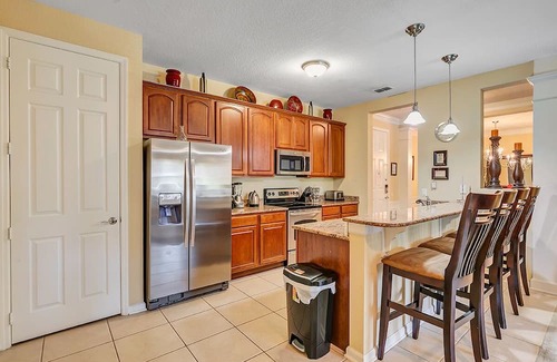 Florida Central Atlantic Coast Condo | Ideal Vista Cay 2BR Retreat near Universal Blvd!