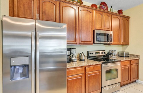 Florida Central Atlantic Coast Condo | Ideal Vista Cay 2BR Retreat near Universal Blvd!