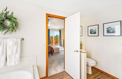 Ocean City House | Elegant Vista Del Mare Beach House - Pet Friendly Retreat