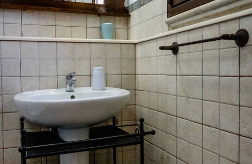 Nubia Bed & Breakfast | Inviting Vista Egadi B&B: Spa, Kitchen & Top-Rated Comfort