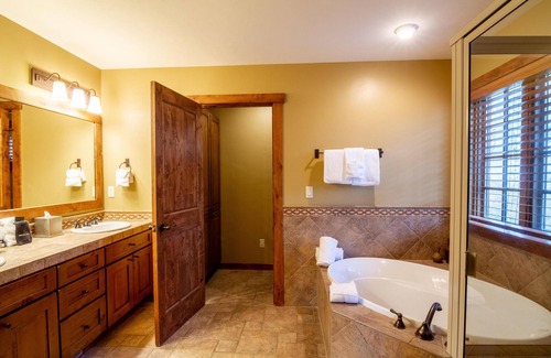 Tamarack Cottage | Experience Vista Grande Cottage at Tamarack Resort