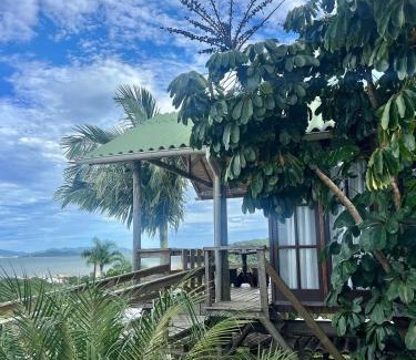 Governador Celso Ramos House | Incredible View! Cozy Chalet with Hot Tub & Pool Access