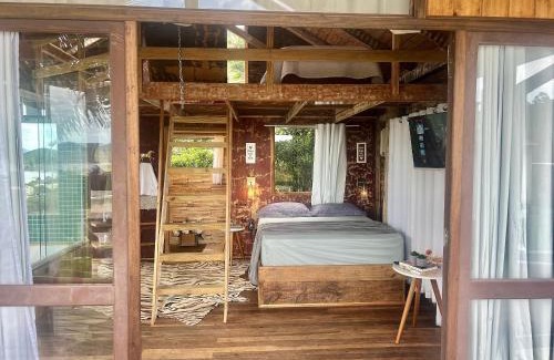 Governador Celso Ramos House | Incredible View! Cozy Chalet with Hot Tub & Pool Access