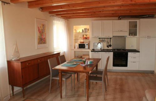 Campagnano di Roma Apartment | Oceanfront Vista Lago: Guest Rated 9.1 with Breakfast