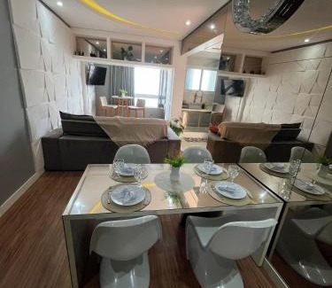 Balneario Pires Apartment | Vista Mar, 1 Dorm, Sacada com Jacuzzi , wi fi ,garagem, 5 hospedes, enfrente ao Mar
