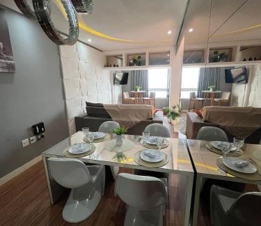 Balneario Pires Apartment | Vista Mar, 1 Dorm, Sacada com Jacuzzi , wi fi ,garagem, 5 hospedes, enfrente ao Mar