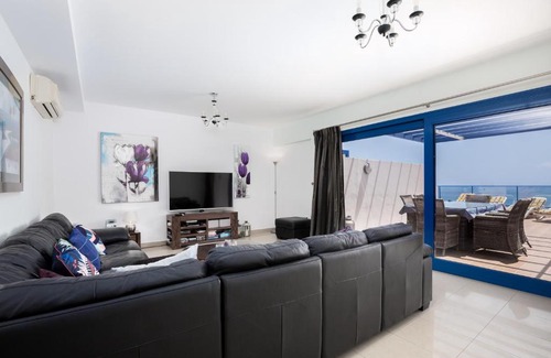 Gran Tarajal Apartment | Oceanfront Vista Mar 5: 4-Star Stay with Pool & Views