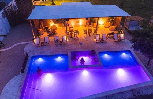 Tierra Bomba Island Resort | Vista Mare Beach House: Pet Friendly Oasis with Ocean Views
