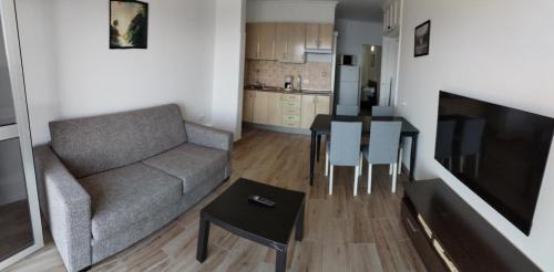Arguineguin Apartment | Relax and Unwind at Vista Puerto Arguineguín