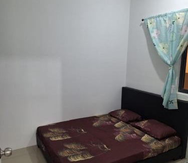 Kampung Puah Seberang Apartment | Relax at Vista Residences Sentul with Pool Access